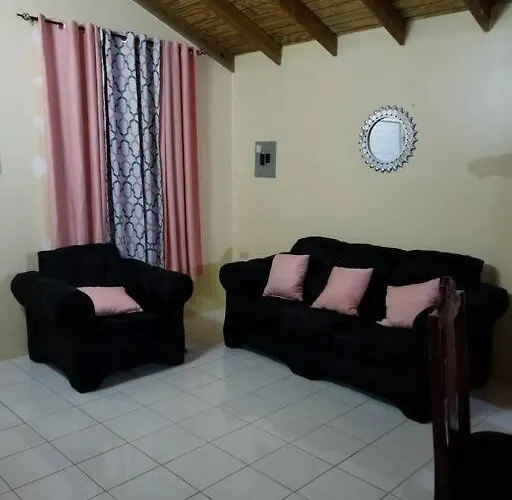 Oak Villa *